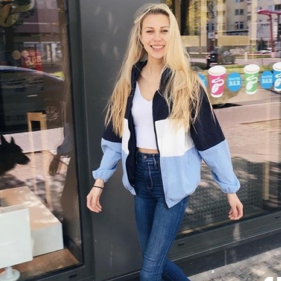 Brandy Melville Jackets & Blazers - NWOT Blue Colorblock Windbreaker Jacket